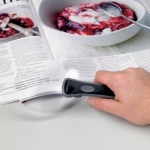 Illuminated Rimless Magnifier Illuminated Rimless Magnifier